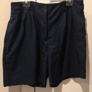 Lady player easy care navy golf short